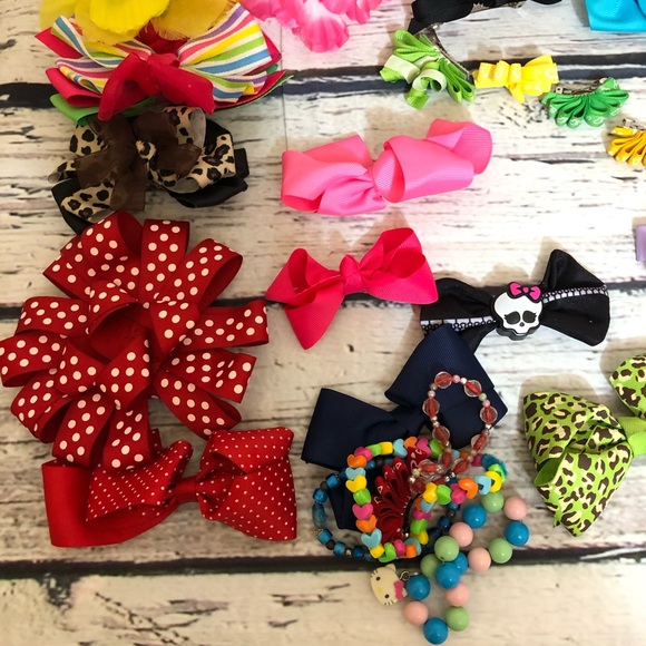 Random bows and bracelet lot for girls accessories ready for school multicolor - Picture 6 of 9